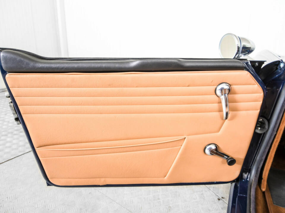 Image 31/50 de Triumph TR 250 (1968)