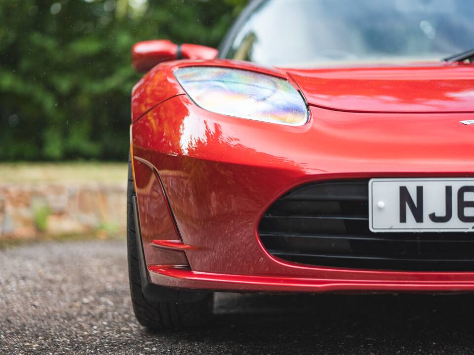 Image 18/50 de Tesla Roadster (2011)