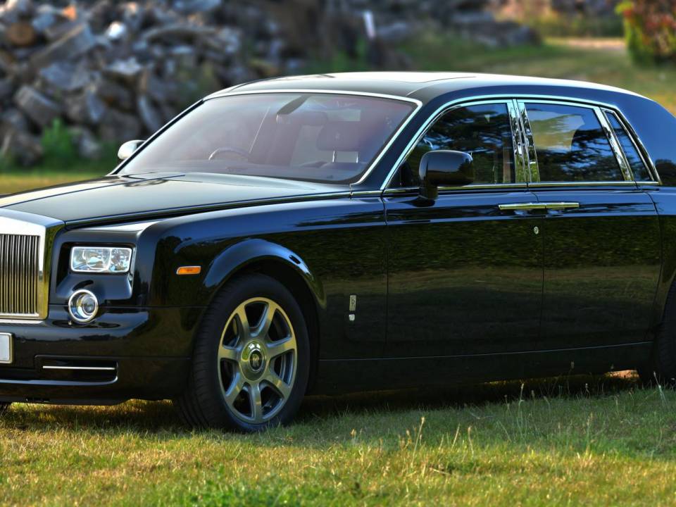Image 11/50 de Rolls-Royce Phantom VII (2010)