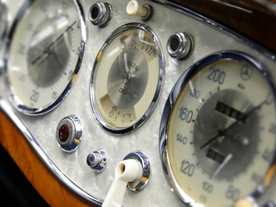 Image 16/22 of Mercedes-Benz 500 K Cabriolet B (1935)