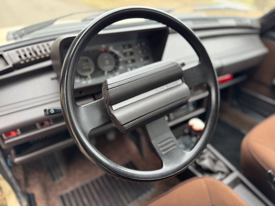 Image 15/46 of Alfa Romeo Giulietta 1.6 (1981)