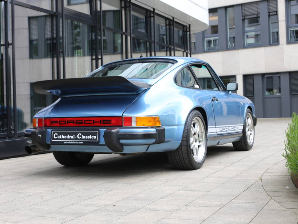 Bild 8/51 von Porsche 911 Carrera 3.2 (1984)