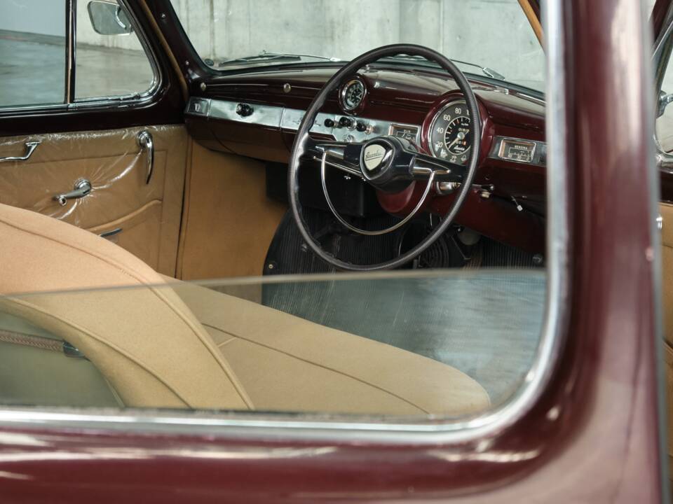 Image 37/50 of Lancia Aurelia B12 (1955)
