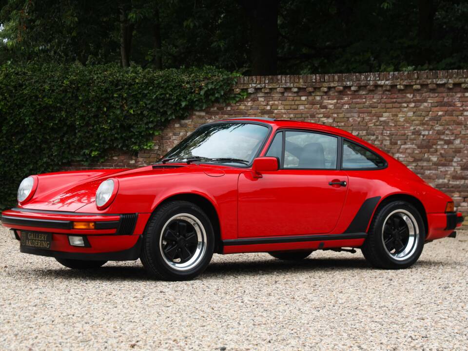 Image 16/50 of Porsche 911 Carrera 3.2 (1988)