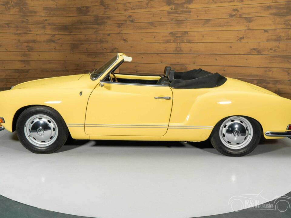 Bild 18/19 von Volkswagen Karmann Ghia 1500 (1971)