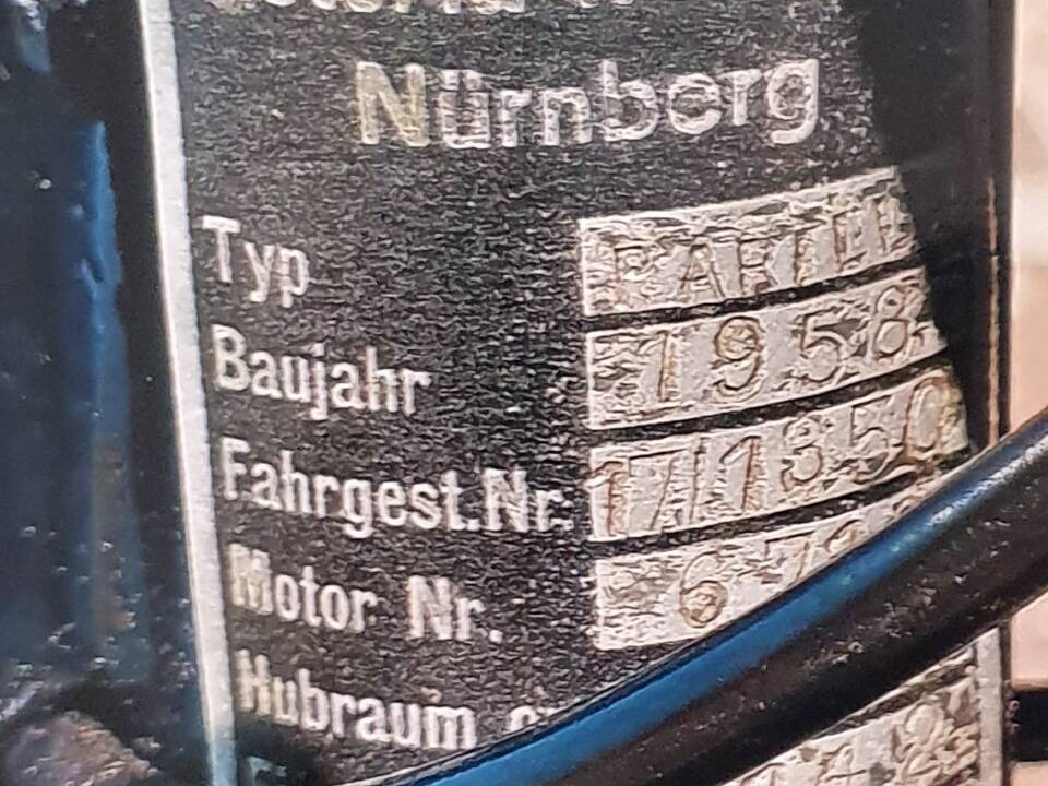 Bild 3/4 von Victoria DUMMY (1958)