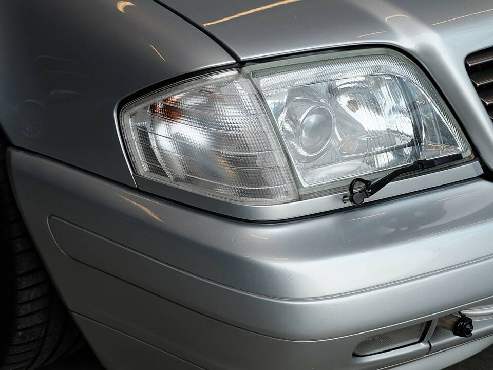 Bild 34/63 von Mercedes-Benz SL 320 &quot;Final Edition&quot; (2001)