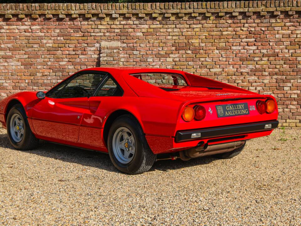 Image 2/50 de Ferrari 308 GTB (1977)