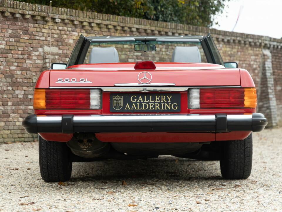 Imagen 6/50 de Mercedes-Benz 560 SL (1986)