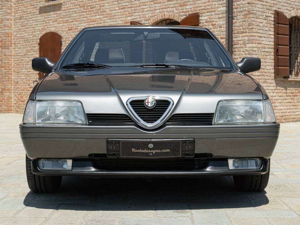 Image 3/50 de Alfa Romeo 164 2.0 (1991)