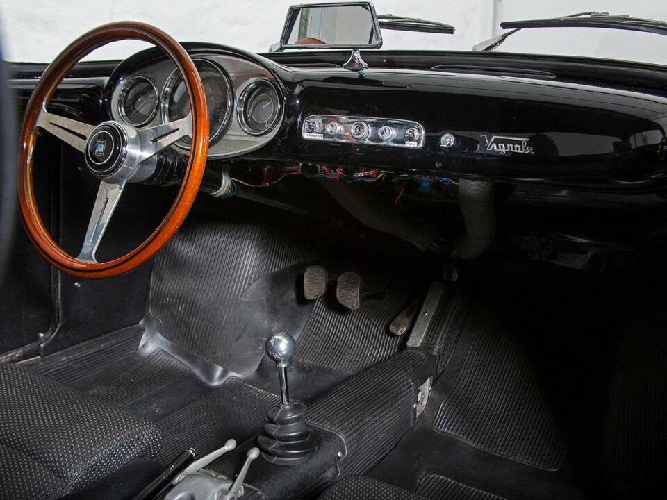 Image 21/33 of FIAT 750 Nardi Coupé (1959)