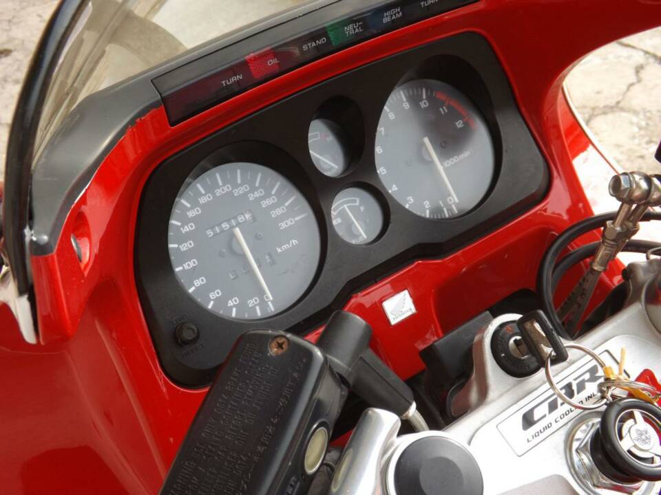 Immagine 30/50 di Honda CBR 1000F (1992)