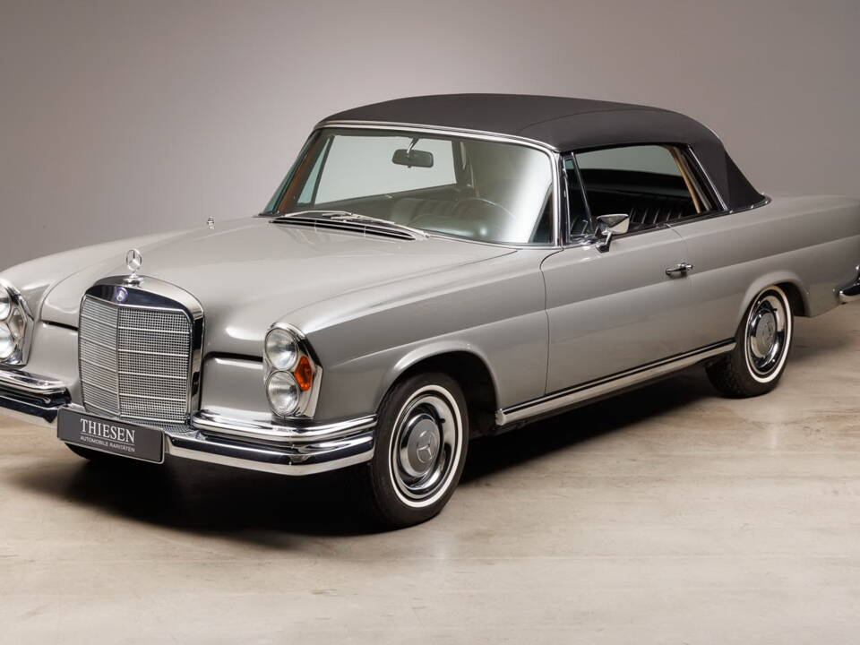 Bild 1/43 von Mercedes-Benz 250 SE (1967)