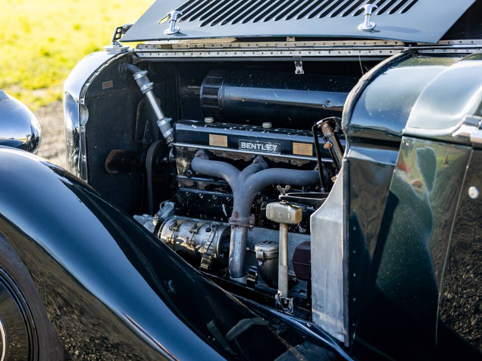 Image 42/50 de Bentley 4 1/2 Litre (1938)