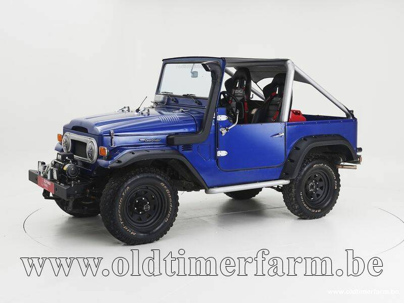 Image 1/15 of Toyota Land Cruiser BJ 40 (1978)