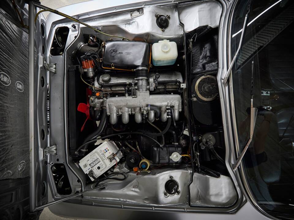 Image 90/100 of BMW 3.0 CSi (1973)