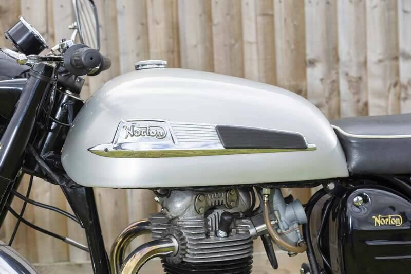 Immagine 29/39 di Norton 650 SS (1964)