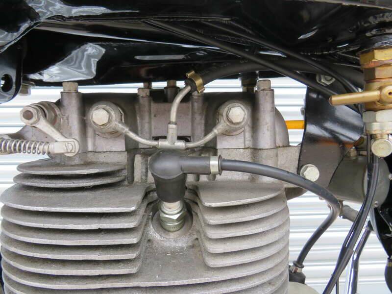 Image 26/45 of BSA DB 32 Gold Star (1959)