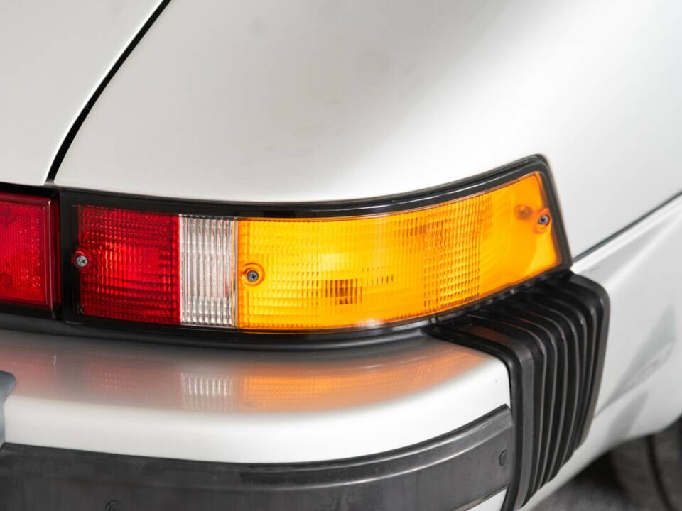 Image 27/50 de Porsche 911 Carrera 2.7 (US) (1974)