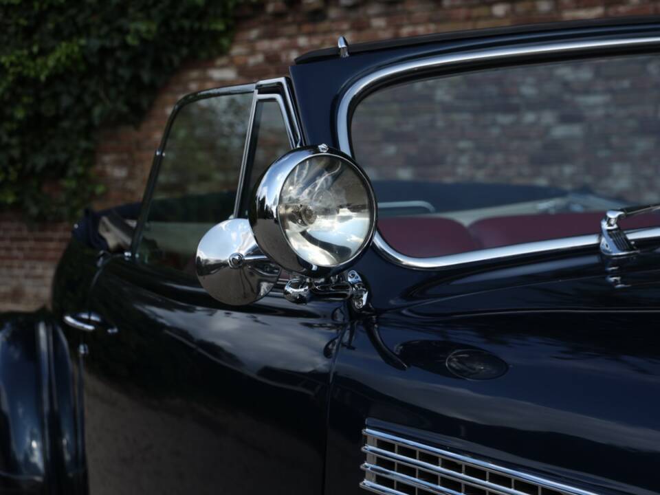 Image 47/50 de Cadillac 62 Convertible (1941)