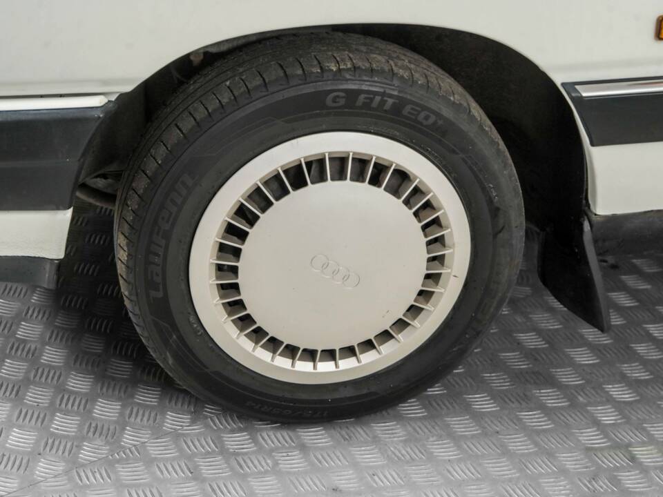Image 23/50 of Audi 100 - 1.8 (1987)