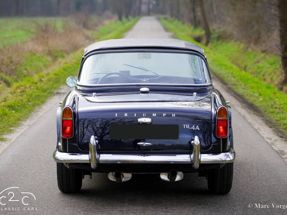Image 41/45 of Triumph TR 4A (1966)