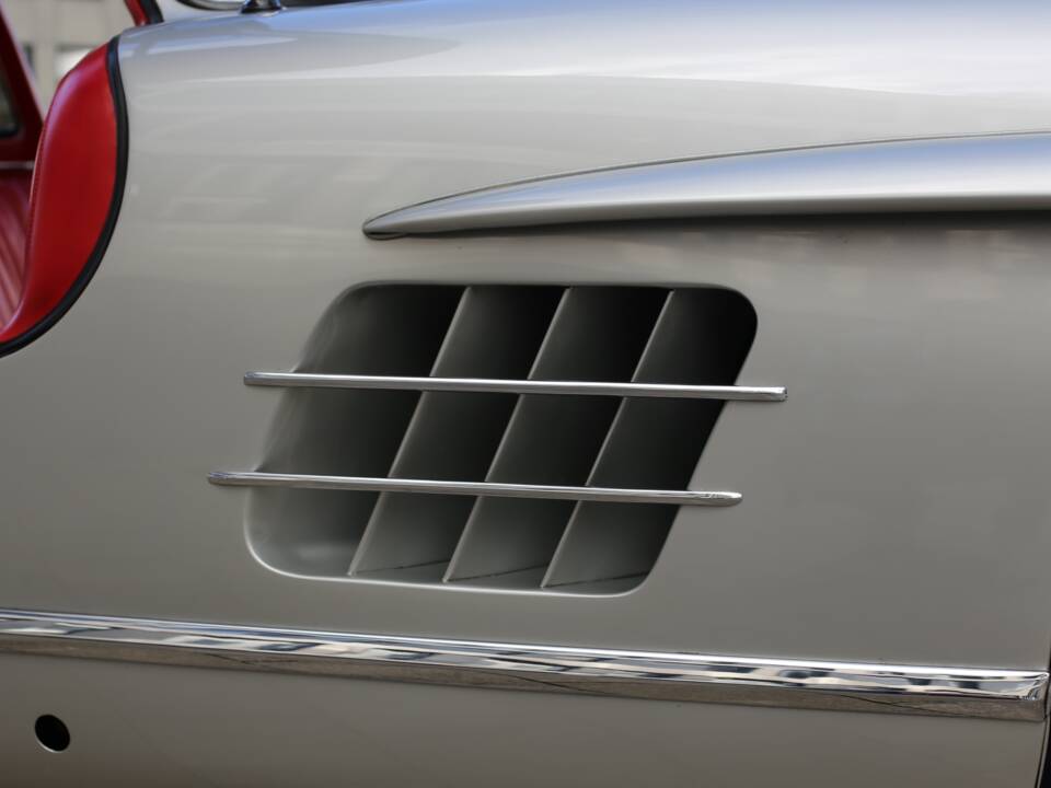 Image 15/37 of Mercedes-Benz 300 SL "Gullwing" (1954)