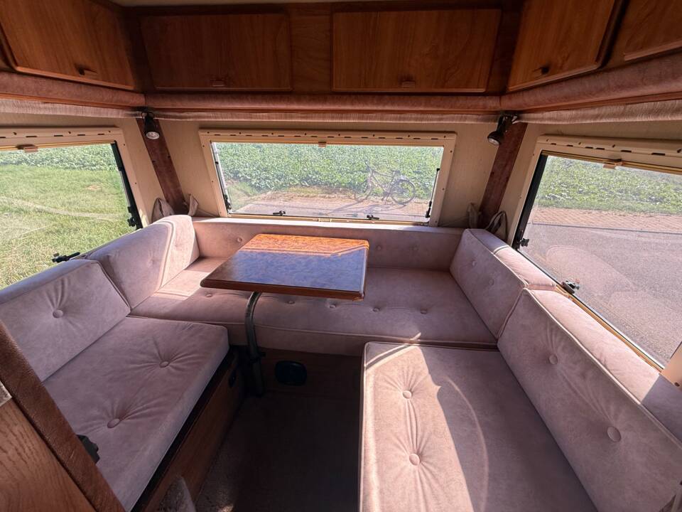 Image 18/23 of Mercedes-Benz T1 410 D Hymer S 670 (1989)
