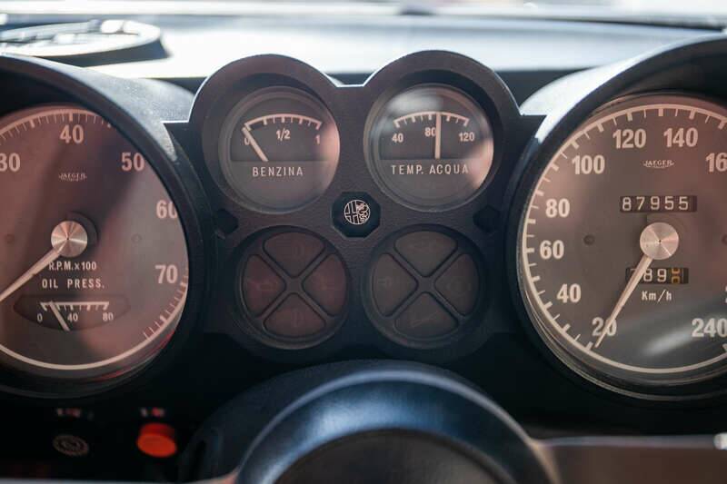 Image 27/45 of Alfa Romeo 2000 GT Veloce (1975)