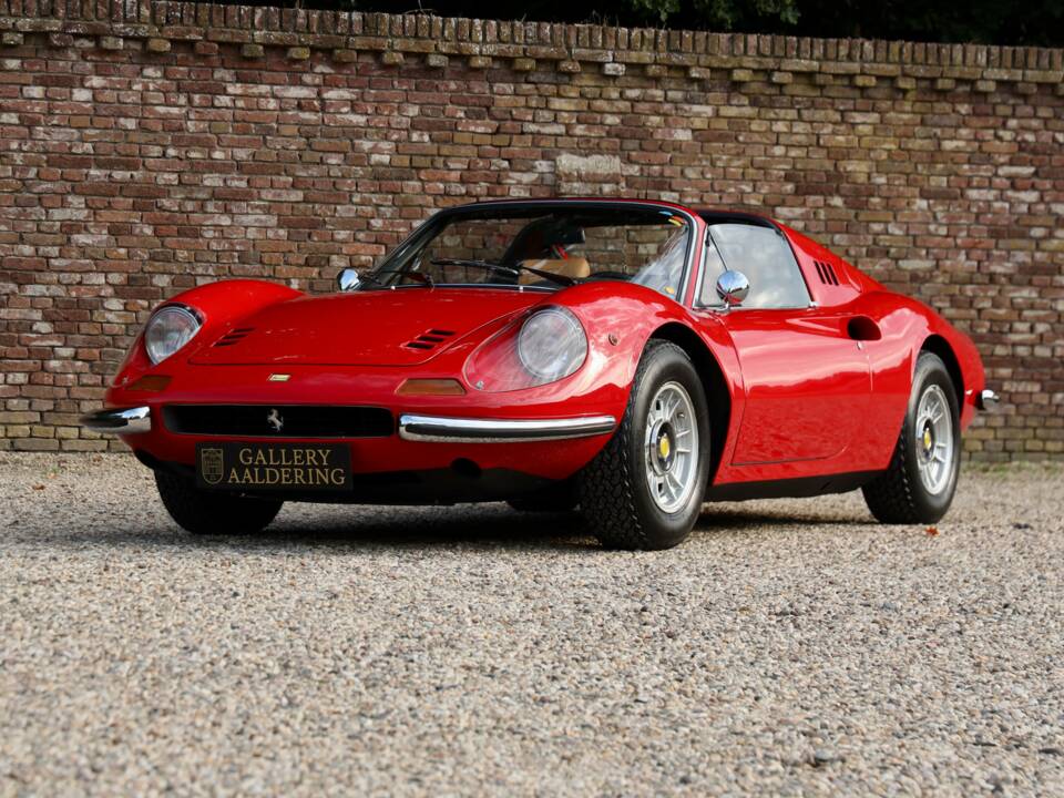 Image 48/50 of Ferrari Dino 246 GTS (1974)