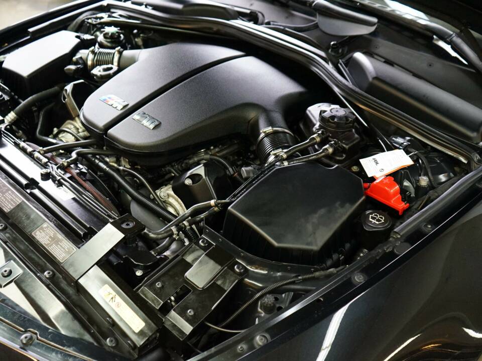 Bild 29/34 von BMW M6 (2008)