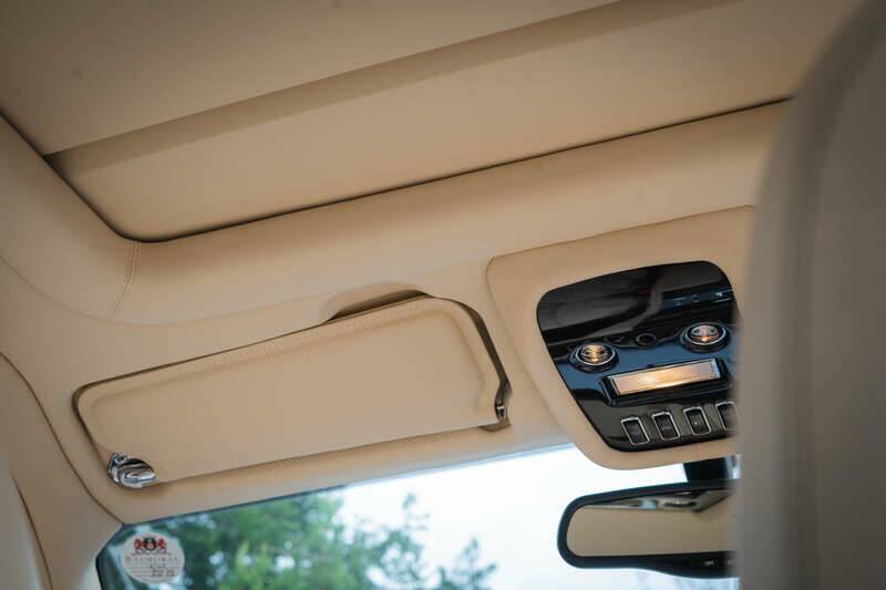 Image 44/47 of Bentley Arnage T (2005)