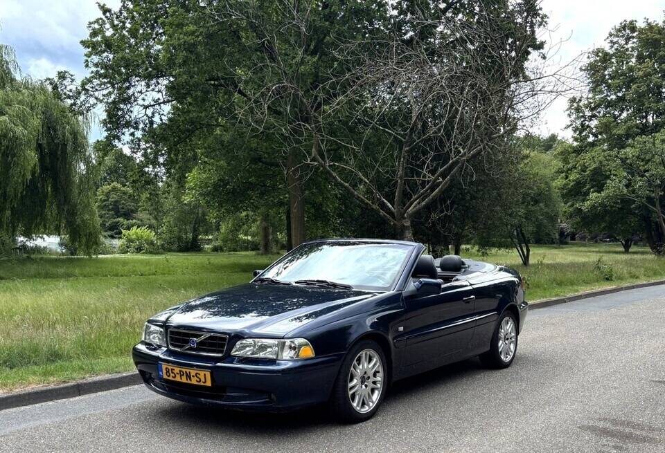 Image 1/21 de Volvo C70 2.0 T (2001)