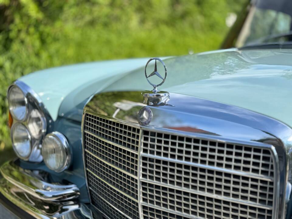 Bild 53/54 von Mercedes-Benz 280 SE (1970)