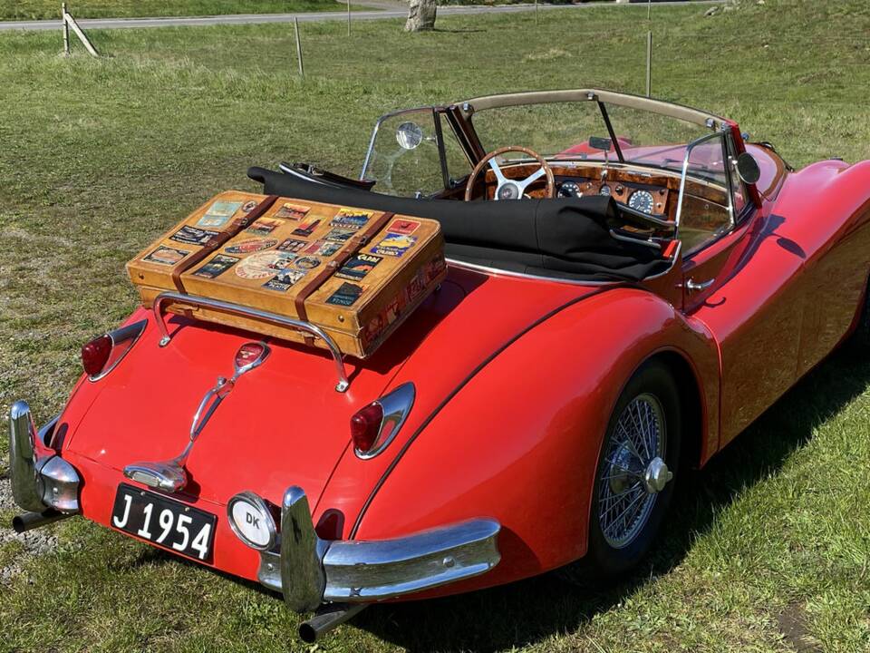 Bild 4/8 von Jaguar XK 140 OTS (1954)