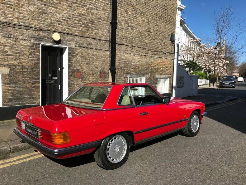 Image 24/38 of Mercedes-Benz 300 SL (1987)