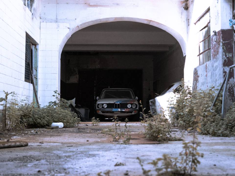 Bild 8/50 von BMW 530i (1977)