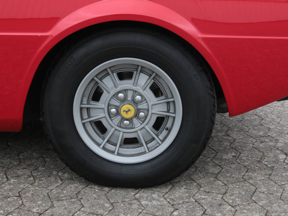 Image 28/95 of Ferrari Dino 308 GT4 (1974)