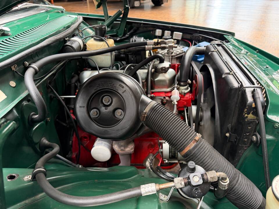Image 32/44 de Volvo P 144 (1972)
