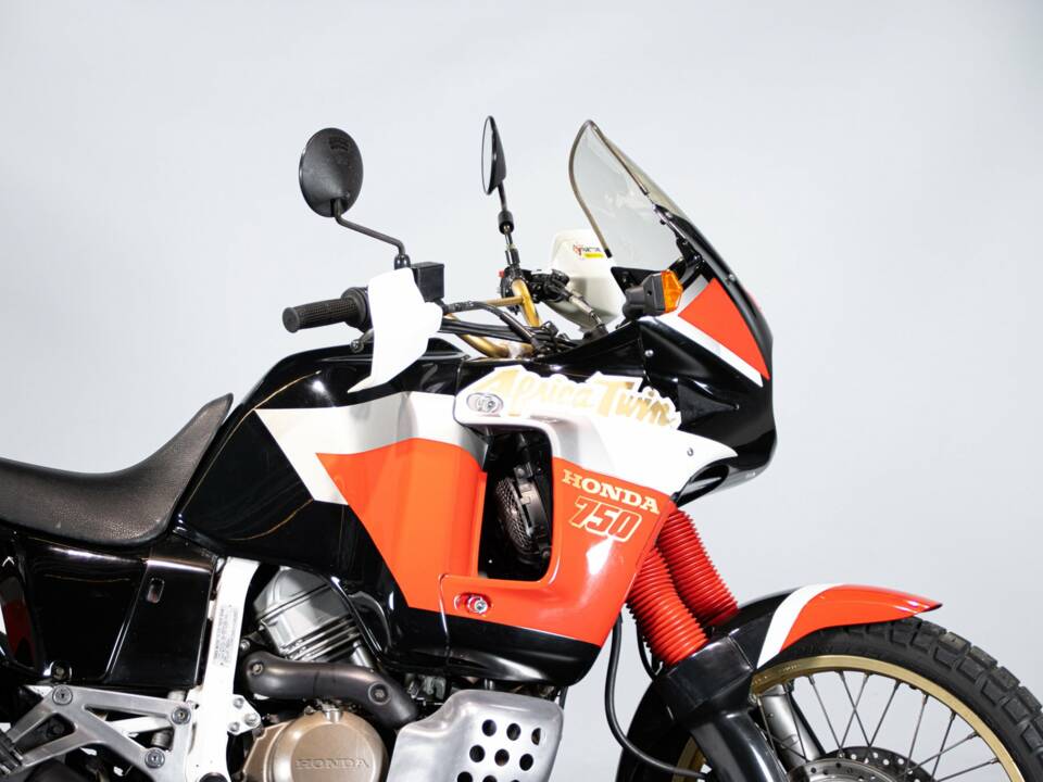 Image 36/50 de Honda DUMMY (1991)