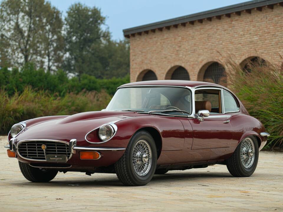 Imagen 9/50 de Jaguar E-Type V12 (2+2) (1972)