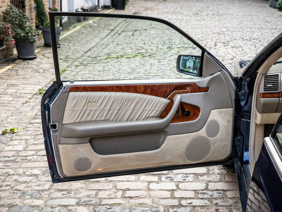 Bild 41/50 von Mercedes-Benz CL 420 (1997)