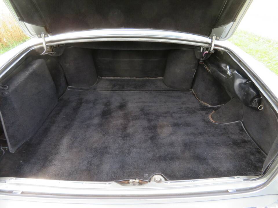 Imagen 13/18 de Rolls-Royce Silver Shadow I (1972)