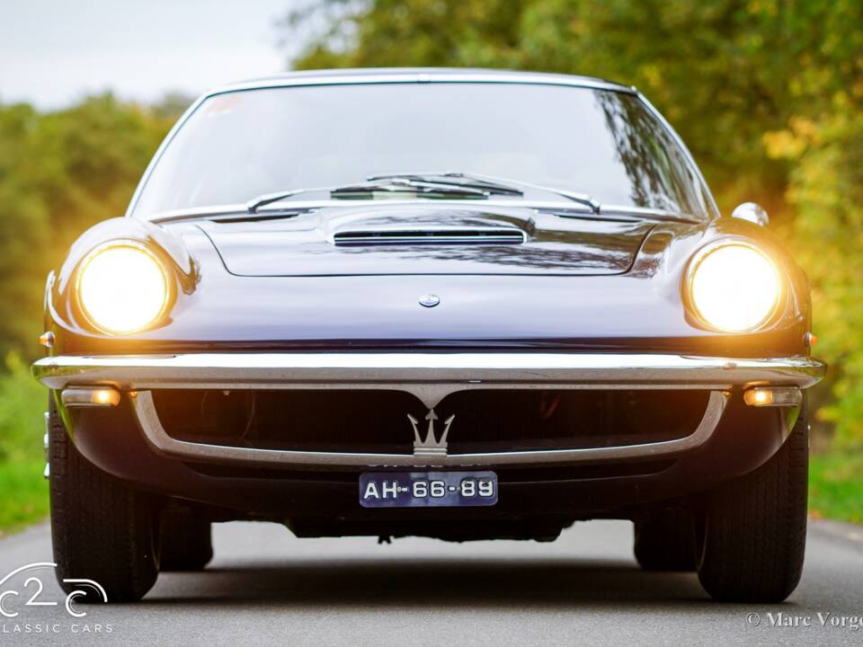 Image 3/63 of Maserati Mistral 4000 (1966)