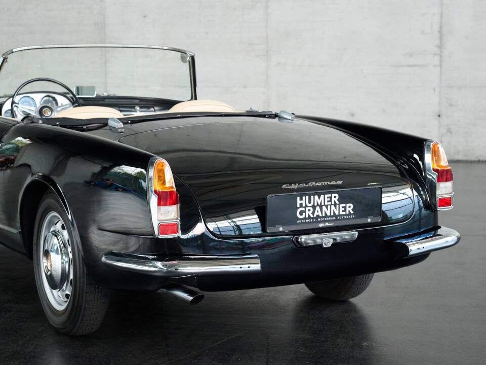 Image 30/50 of Alfa Romeo 2000 Spider (1959)
