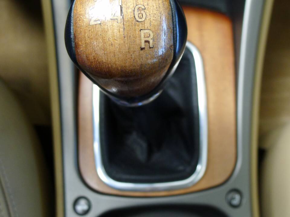 Imagen 7/42 de Lancia Thesis 2.4 (2002)