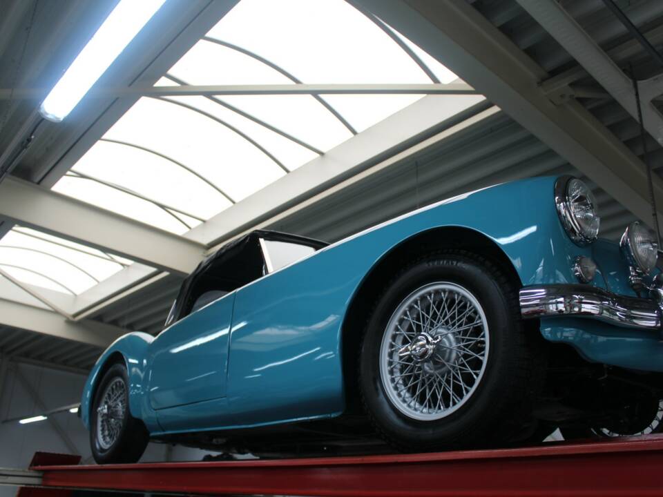 Image 7/50 of MG MGA 1600 (1958)