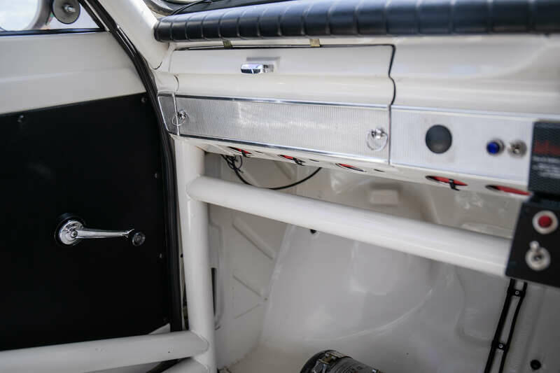 Image 33/50 of Ford Lotus Cortina (1963)
