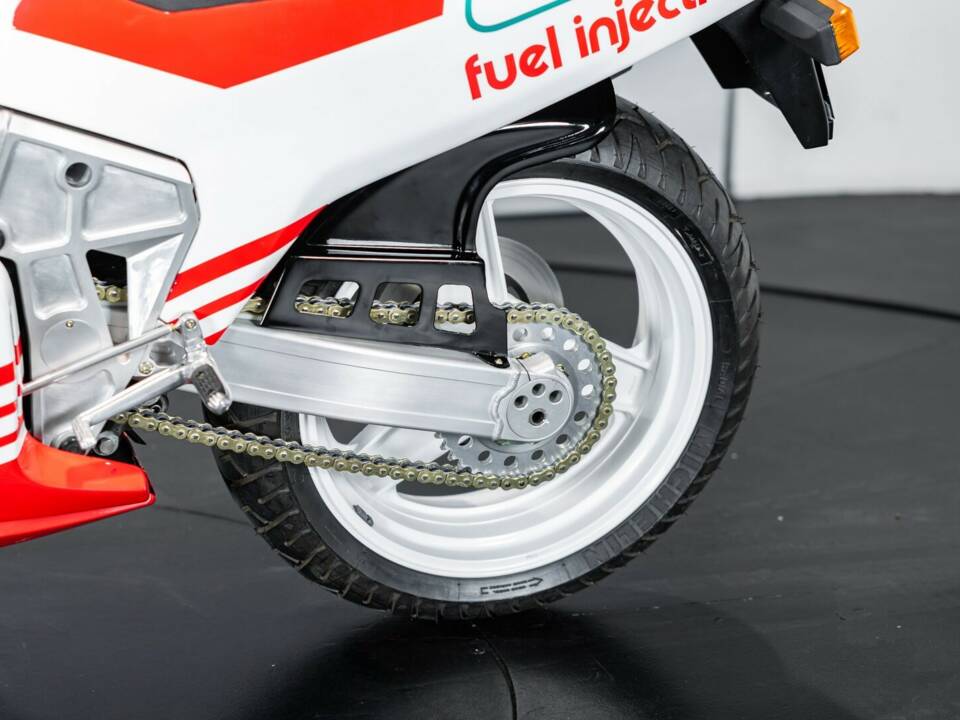 Image 18/34 of Bimota DUMMY (1988)