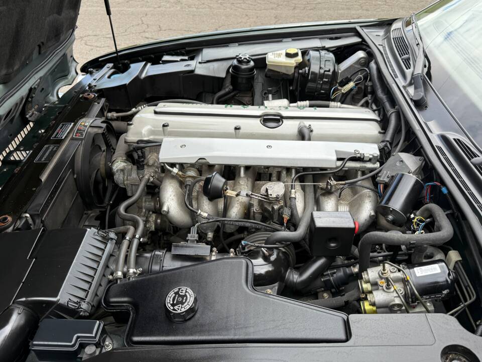 Image 27/31 of Jaguar XJ 6 4.0 Sovereign (1996)